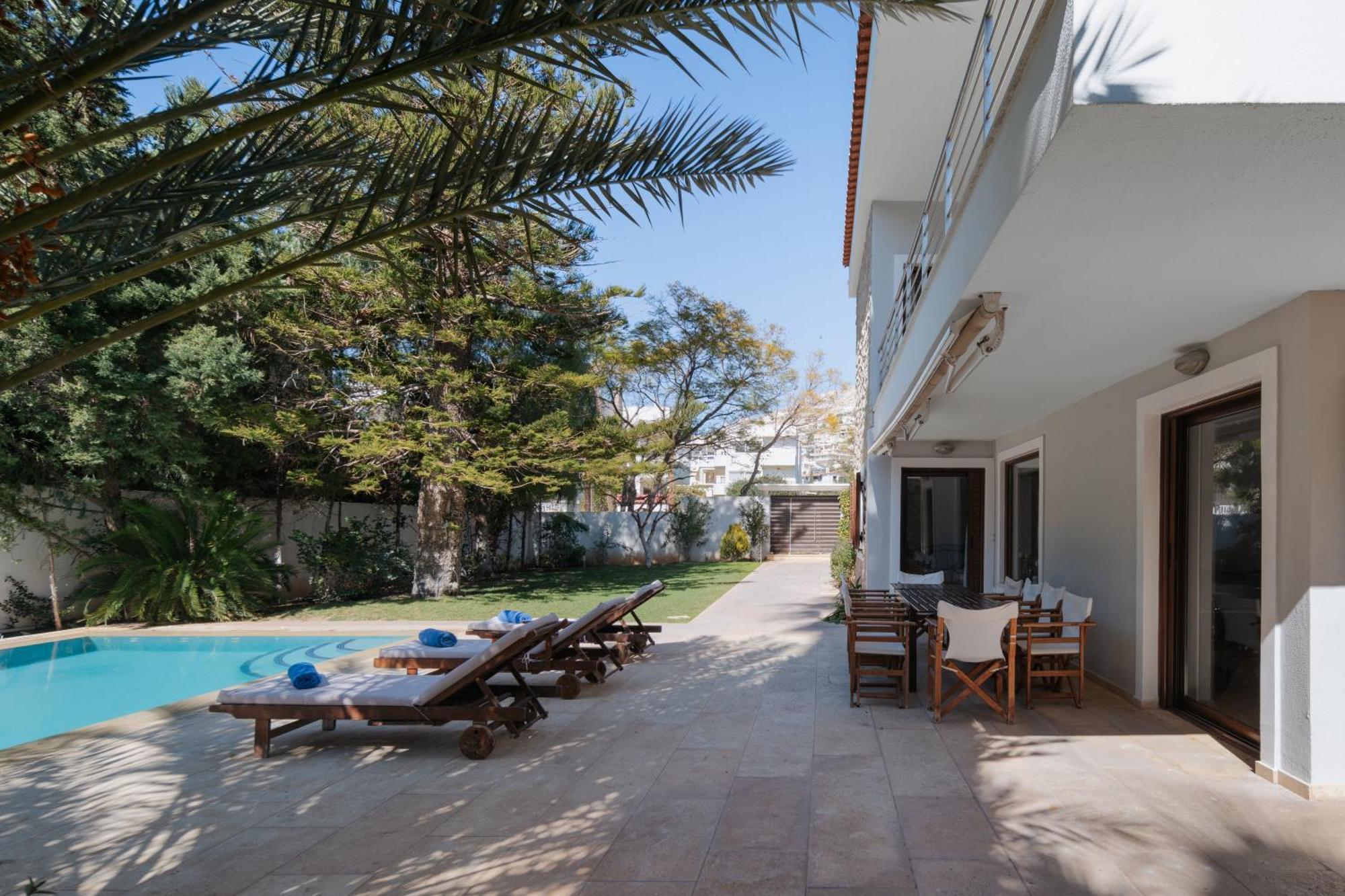 Villa Saronida Exterior foto